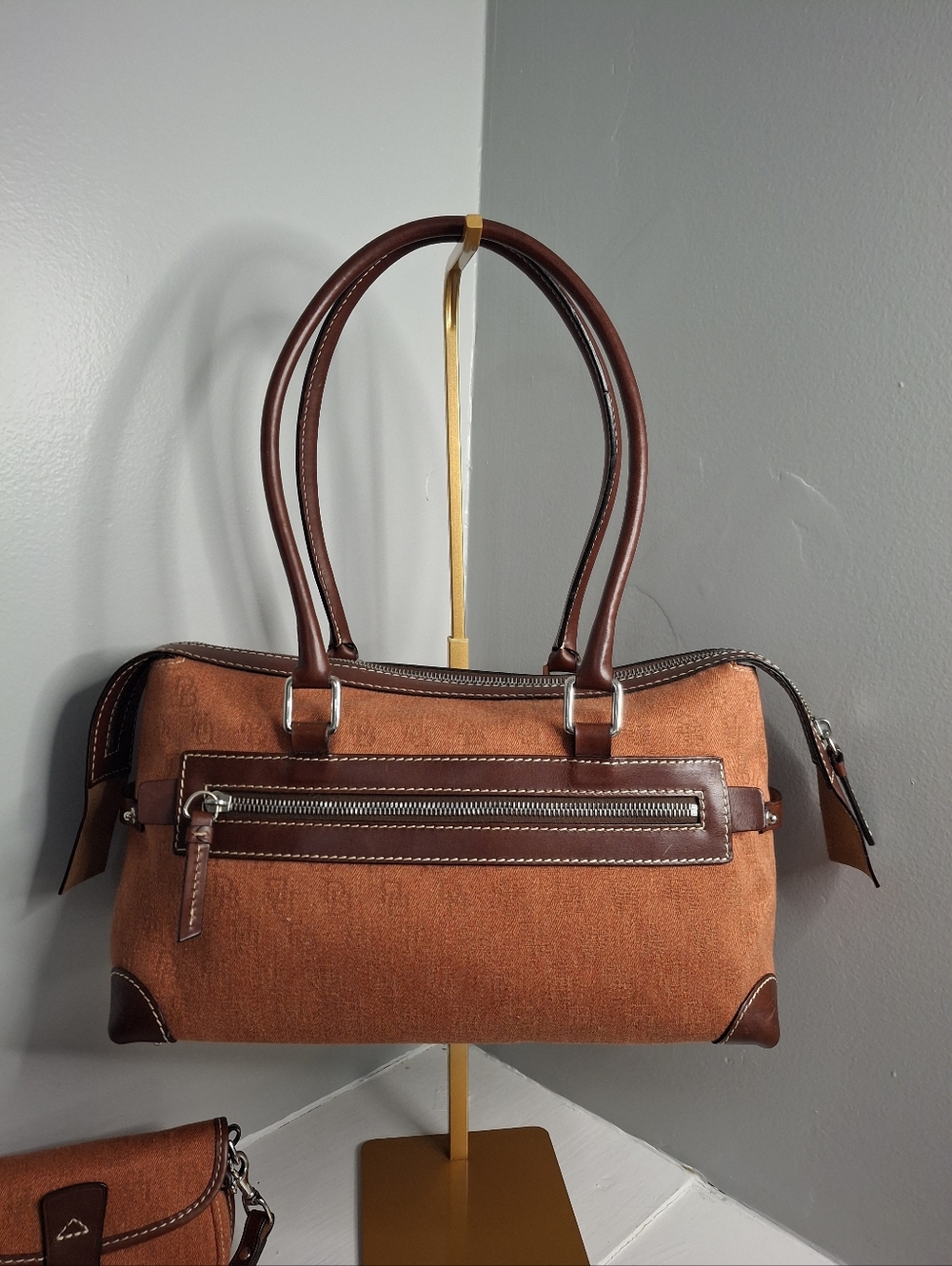 Dooney & Bourke Vintage Double Pocket Satchel Set w/ Wristlet & Key Fob EUC - Picture 5 of 7